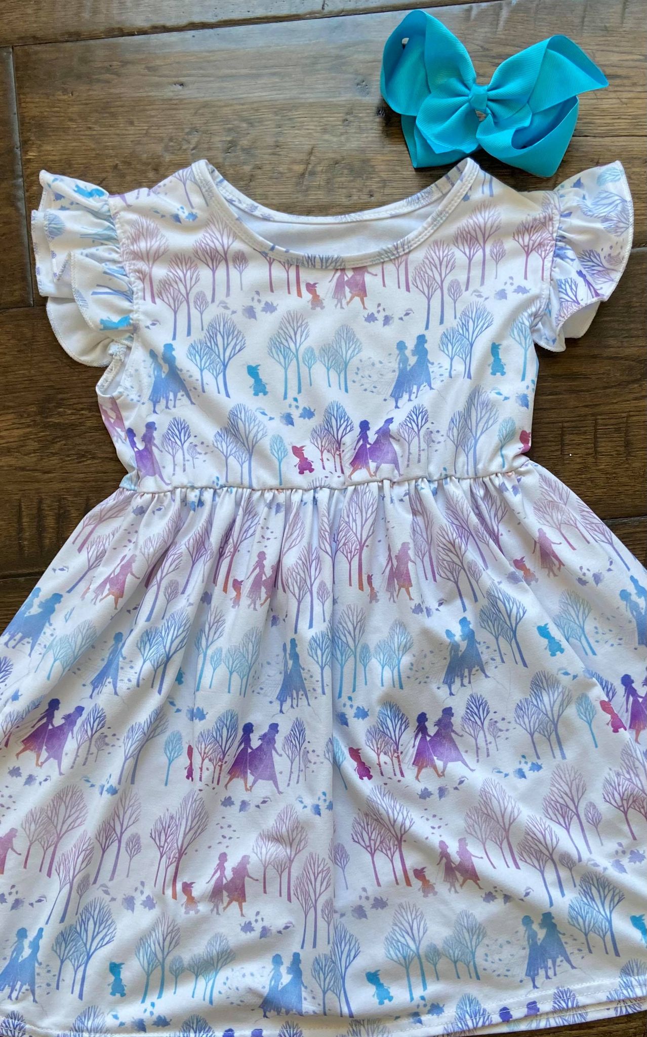 Harlie Bow, Elsa Blue