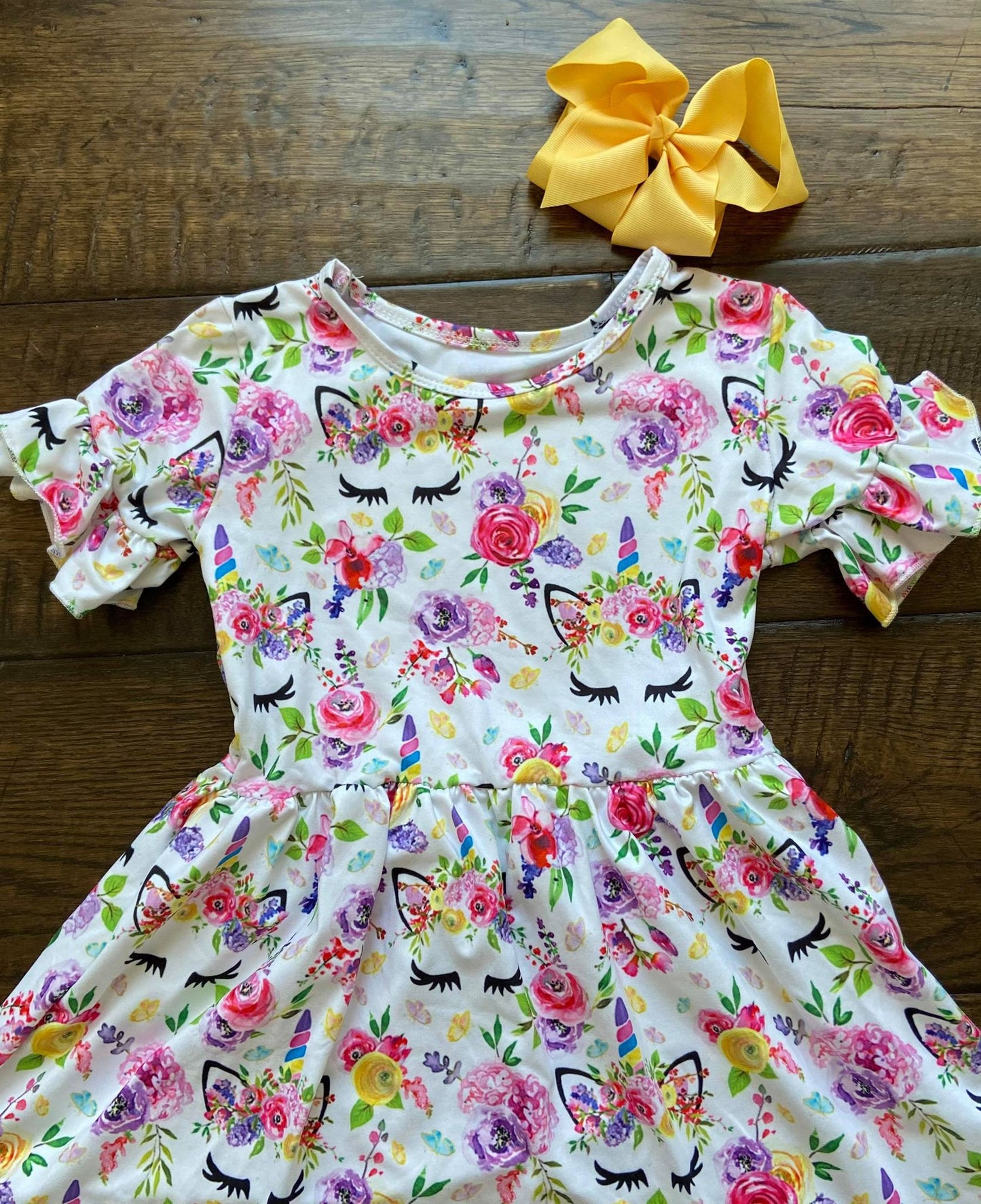 Harlie Bow, Corn Yellow