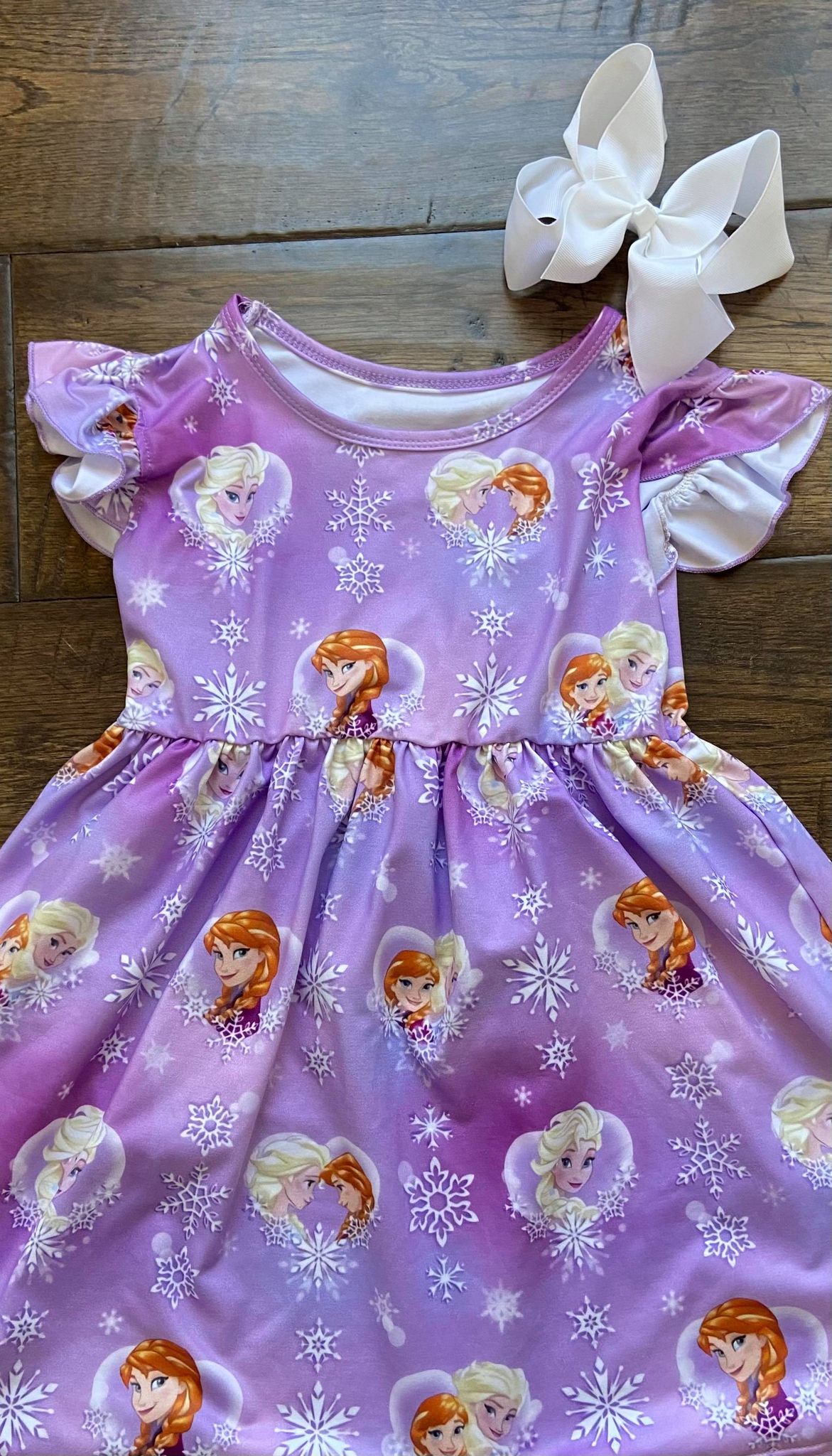 Harlie Bow, Crisp White