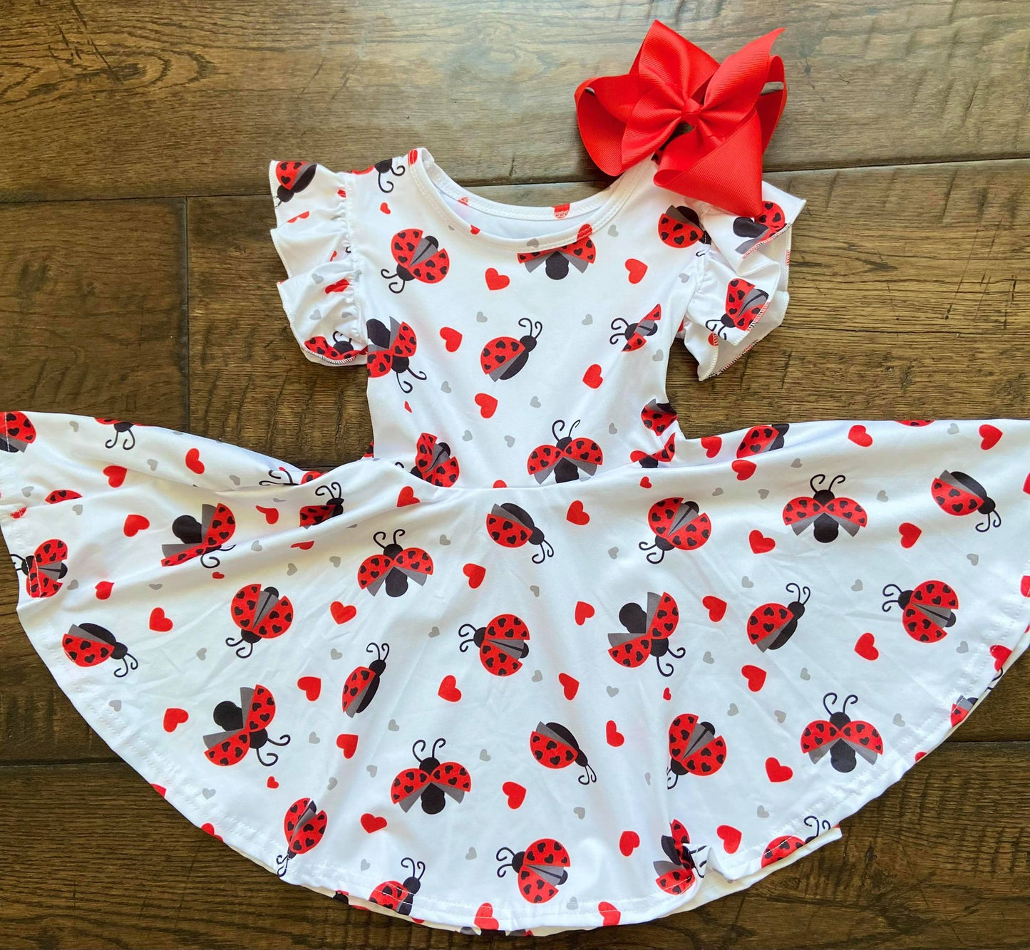 Harlie Bow, Red
